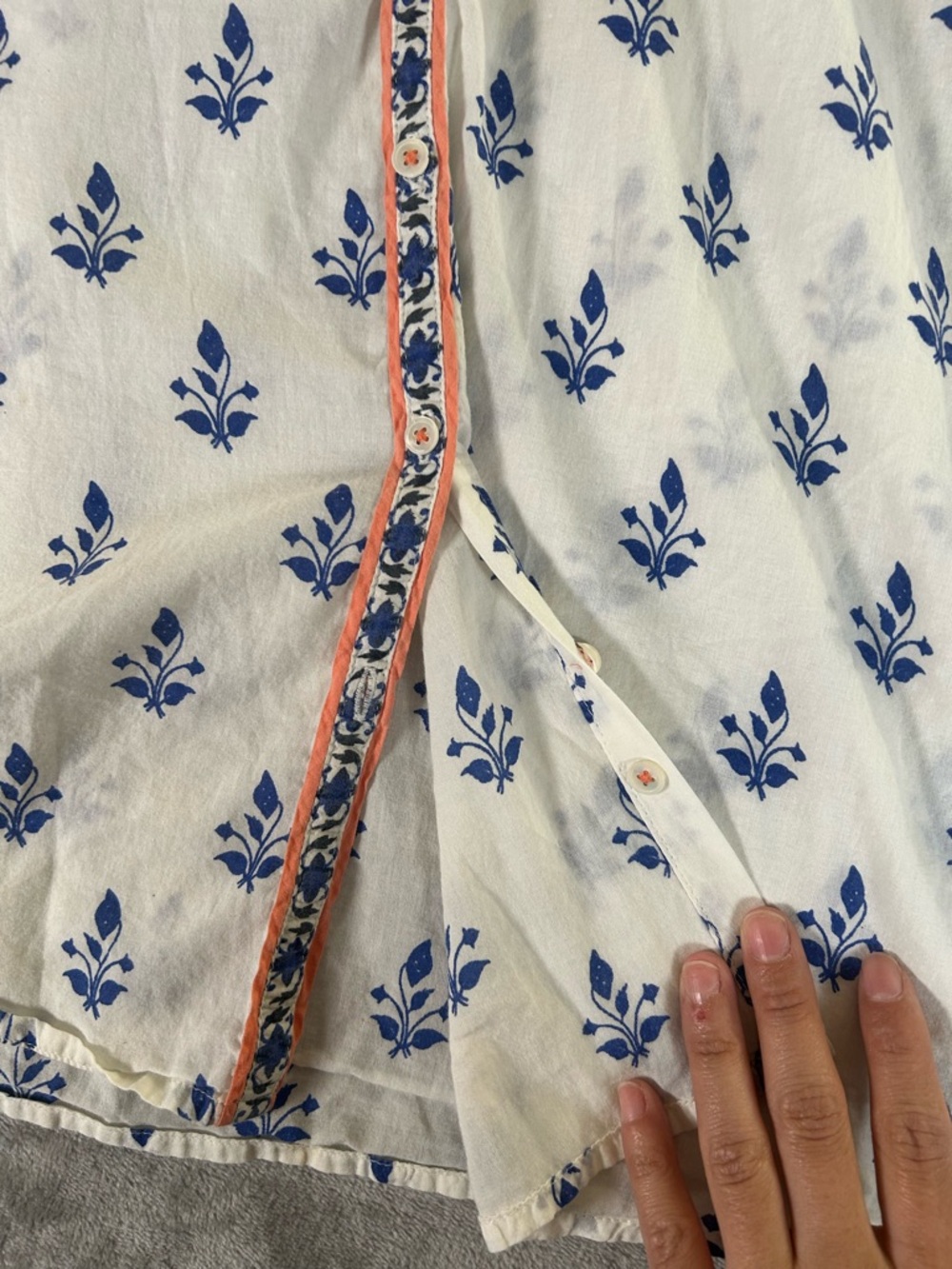 Sundance White Button-Down Shirt with Blue Print and Orange Trim - Picture 8 of 8
